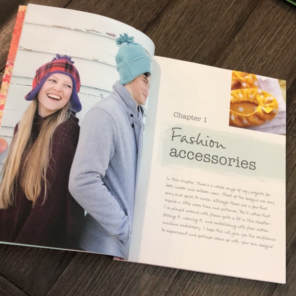 Fleece Fantastic: 35 Cute, Cozy, and Quick Projects to Make and Give Book - Picture 9 of 16